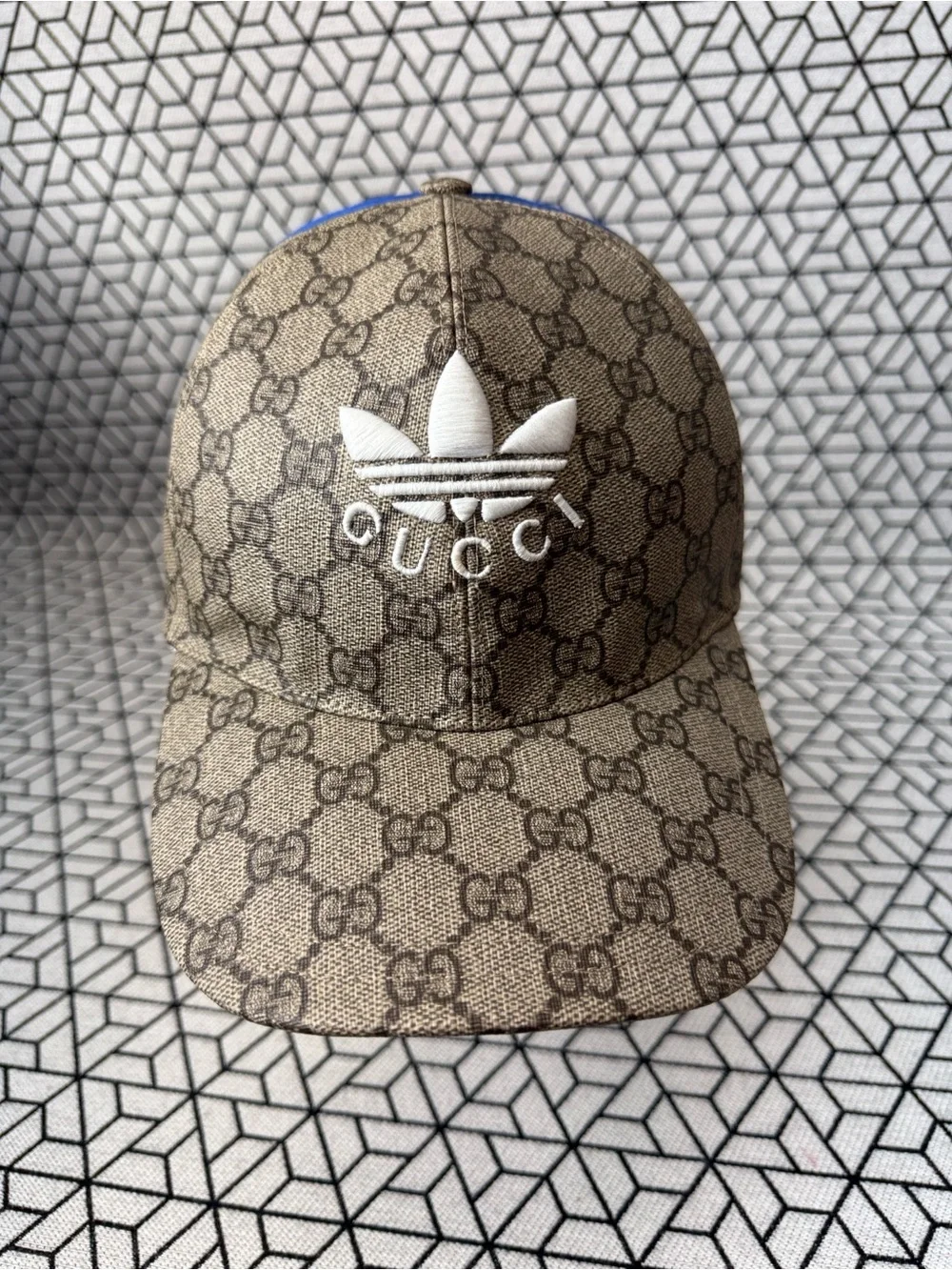 Gucci x adidas Double Sided Baseball Cap Blue/Beige size Large